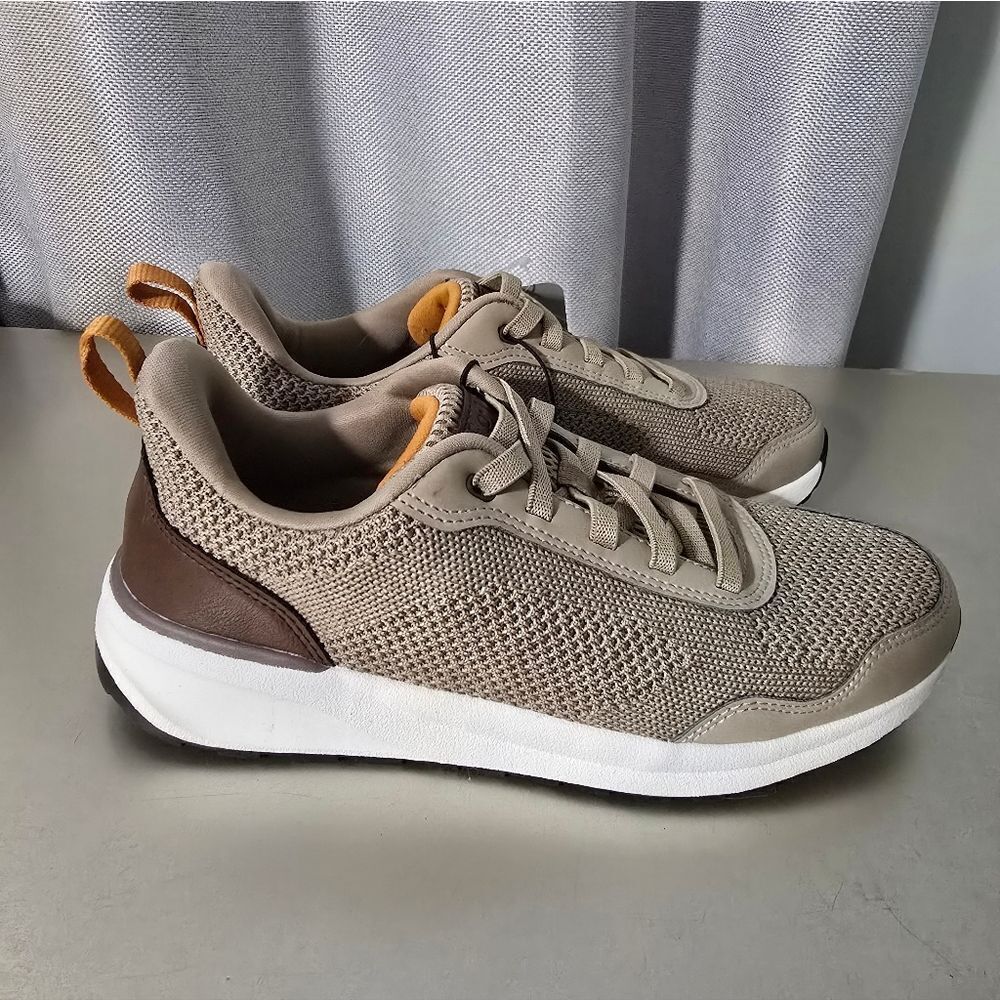 George Shoes Men's Size 7,5 Tan Bungee Lace Up Fabric Uppers Memory Foam New
